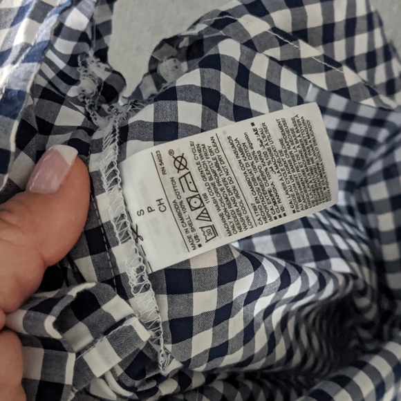 ON Button Down Shirt Small - Picture 5 of 5